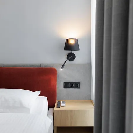 апарт-готель Select 4* Lviv