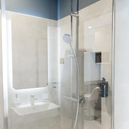 апарт-готель Select 4* Lviv